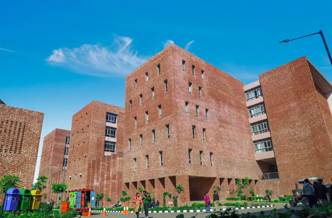 Chandigarh University Academic Building & Auditorium photo 43